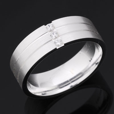 Ring Zirkonia mit Gravur 8511