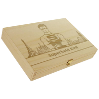 Holzkiste mit Gravur