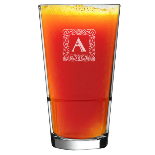 Graviertes Cocktailglas mit Initialen Antique
