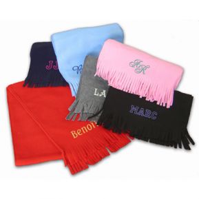 Schal mit individueller Bestickung Schal mit individueller Bestickung