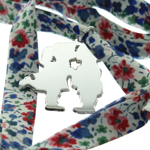 Gravierter Anhänger küssendes Pärchen Liberty