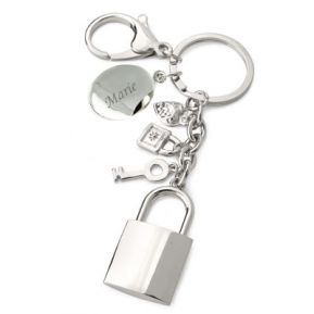 Gravierter Schlüsselanhänger mit Charms