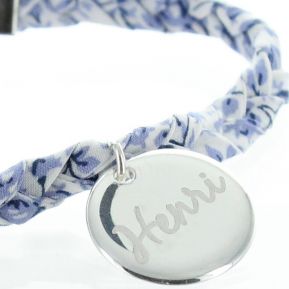 Personalisiertes Armband aus geflochtenem Liberty-Band Personalisiertes Armband aus geflochtenem Liberty-Band