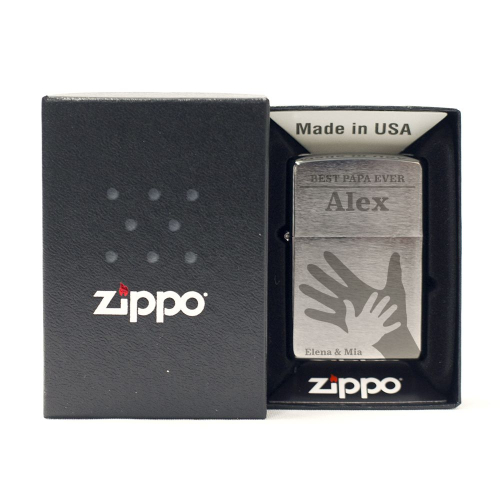 Feuerzeug Zippo® Papas Hand