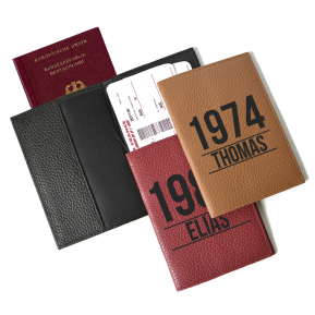 Graviertes Etui fr Reisepass Geburtstag