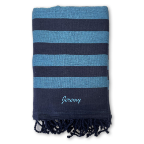 Personalisierbare Fouta mit Frottee-Rückseite und Namensbestickung Personalisierbare Fouta mit Frottee-Rückseite und Namensbestickung