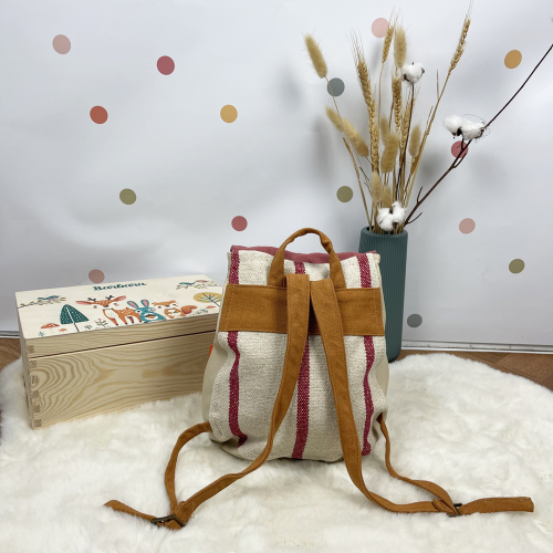 Personalisierter Rucksack mit Kind und Hase