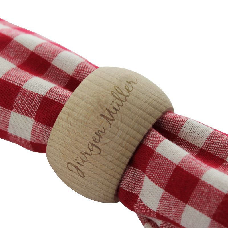 Serviettenring aus Holz mit Name Serviettenring aus Holz mit Name