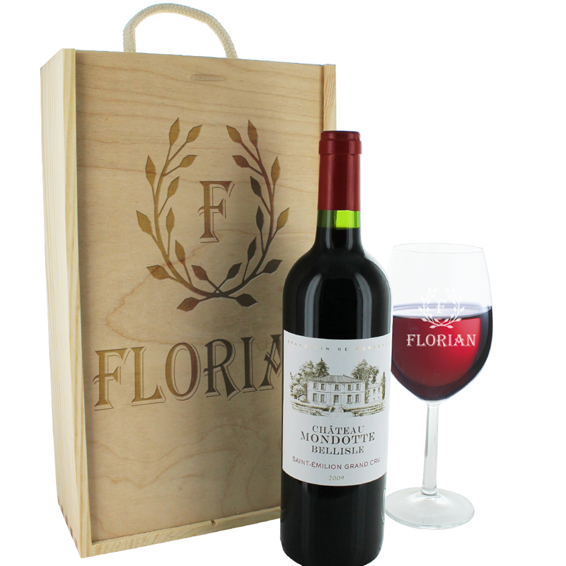 Weinkiste mit Glas und Gravur Lorbeer Personalisierter